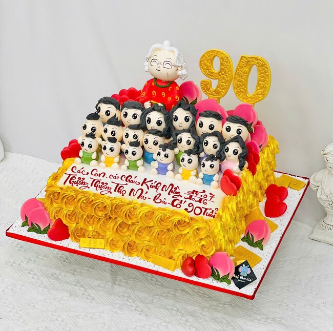 56 banh kem sinh nhat tao hinh 3d ba va cac con chau
