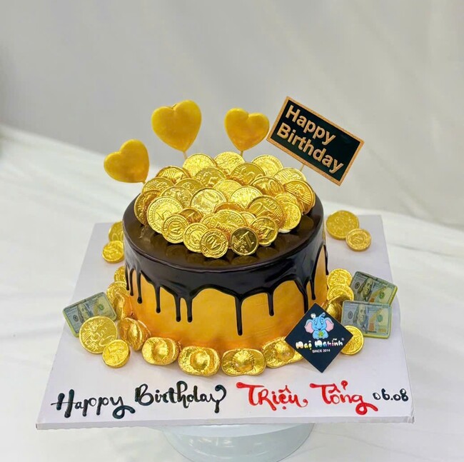 110 banh kem sinh nhat tao hinh 3d dong tien vang